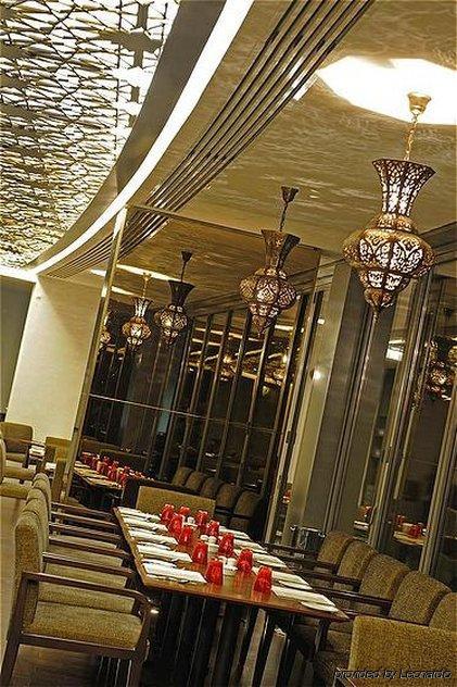 Staybridge Suites Yas Island Abu Dhabi, An Ihg Hotel Restaurant photo